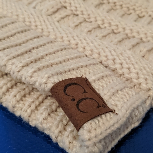 CC Beanie NWT - Picture 3 of 4